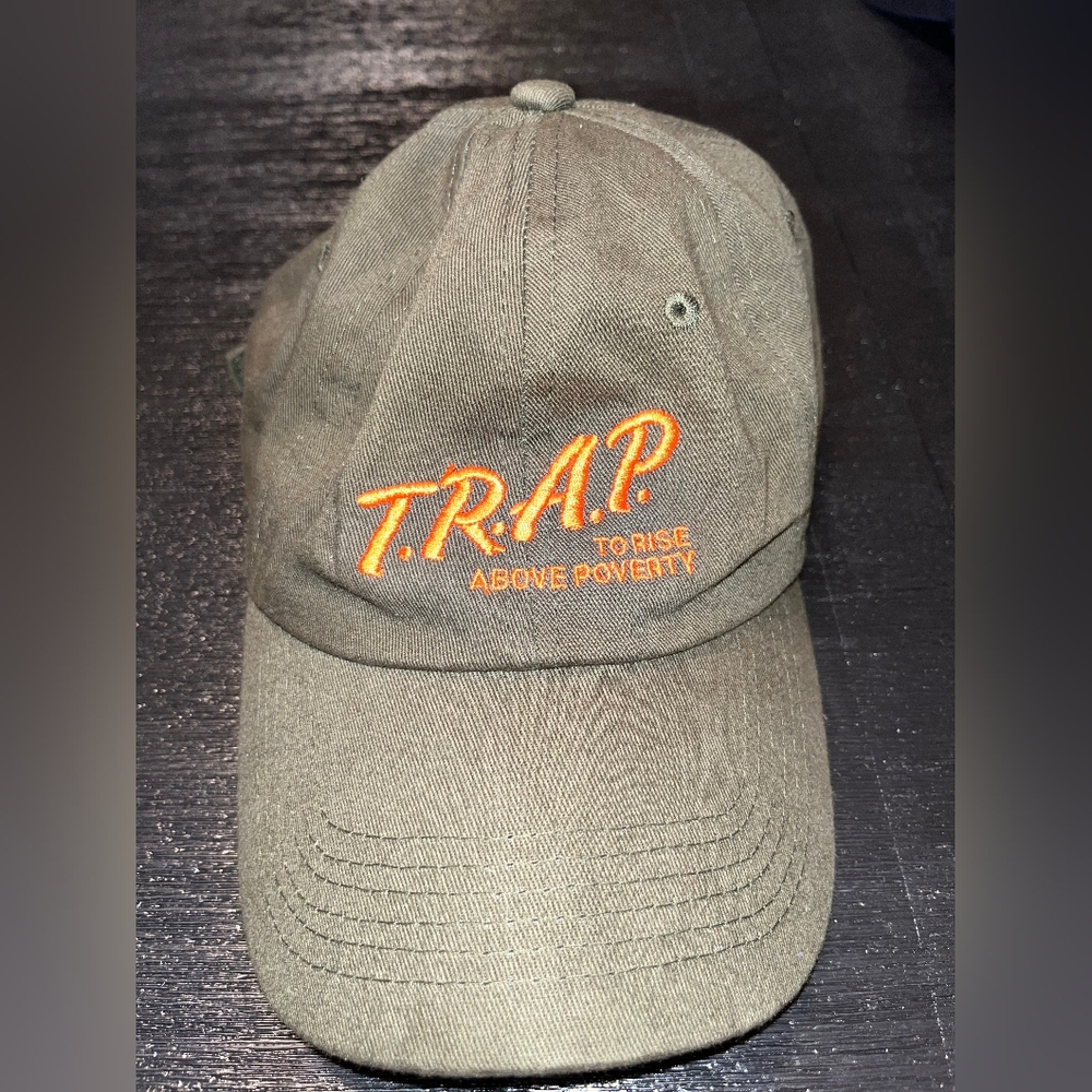 TRAP HAT